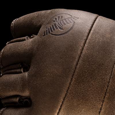 T3 Kanpeki 4oz MMA Gloves